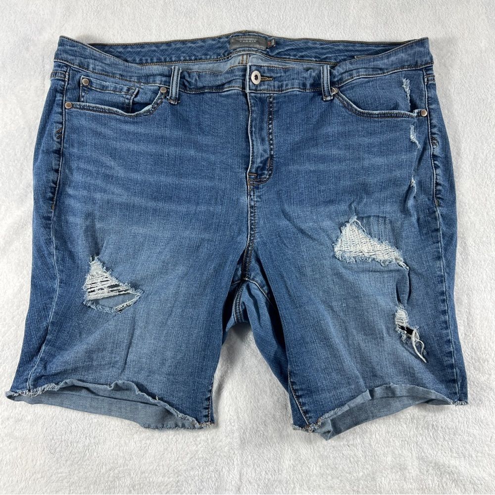 Womens Torrid Distresed Denim Bermuda Shorts 0588